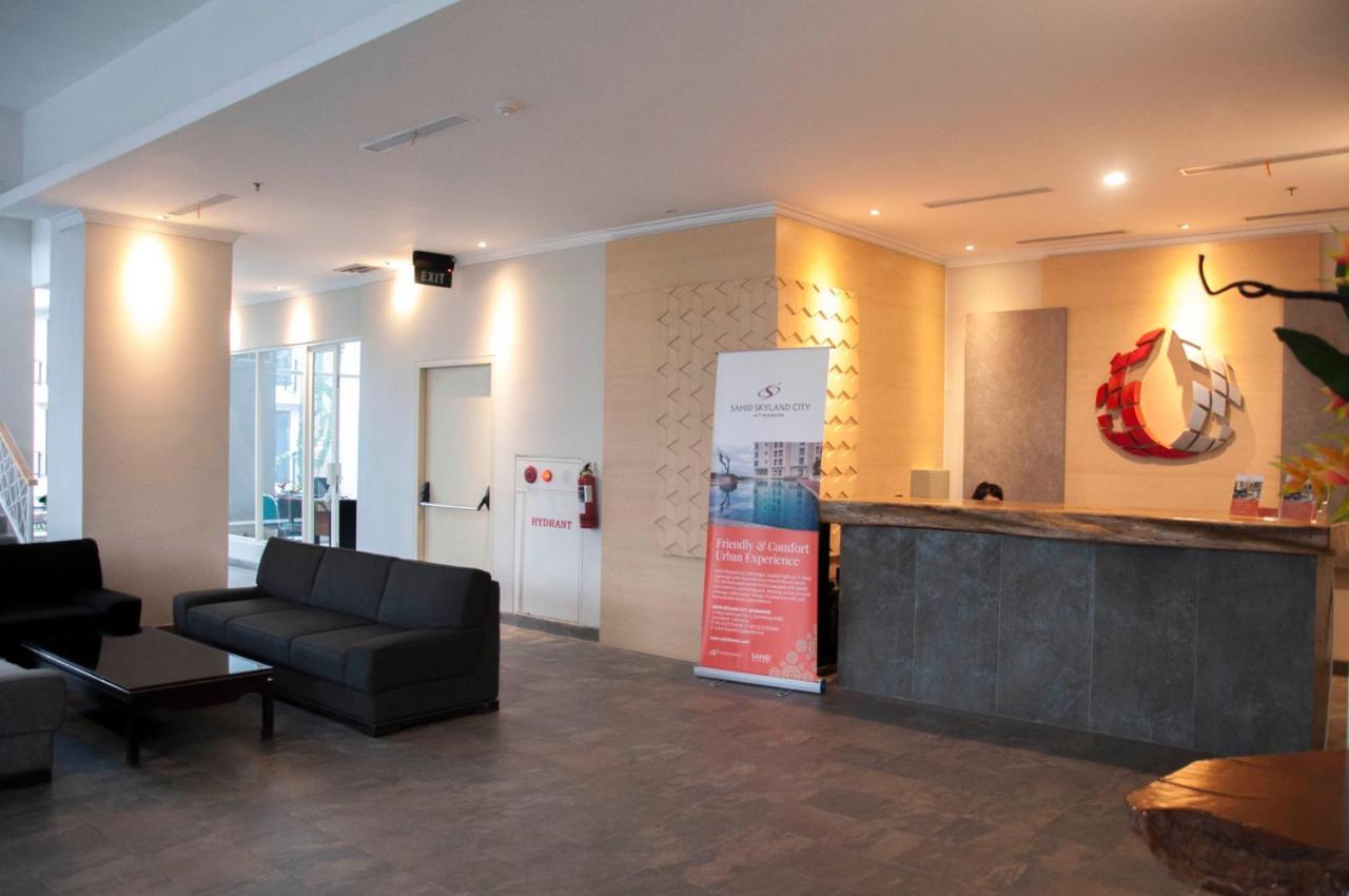 Skyland City Hotel Jatinangor Cilimus Ngoại thất bức ảnh