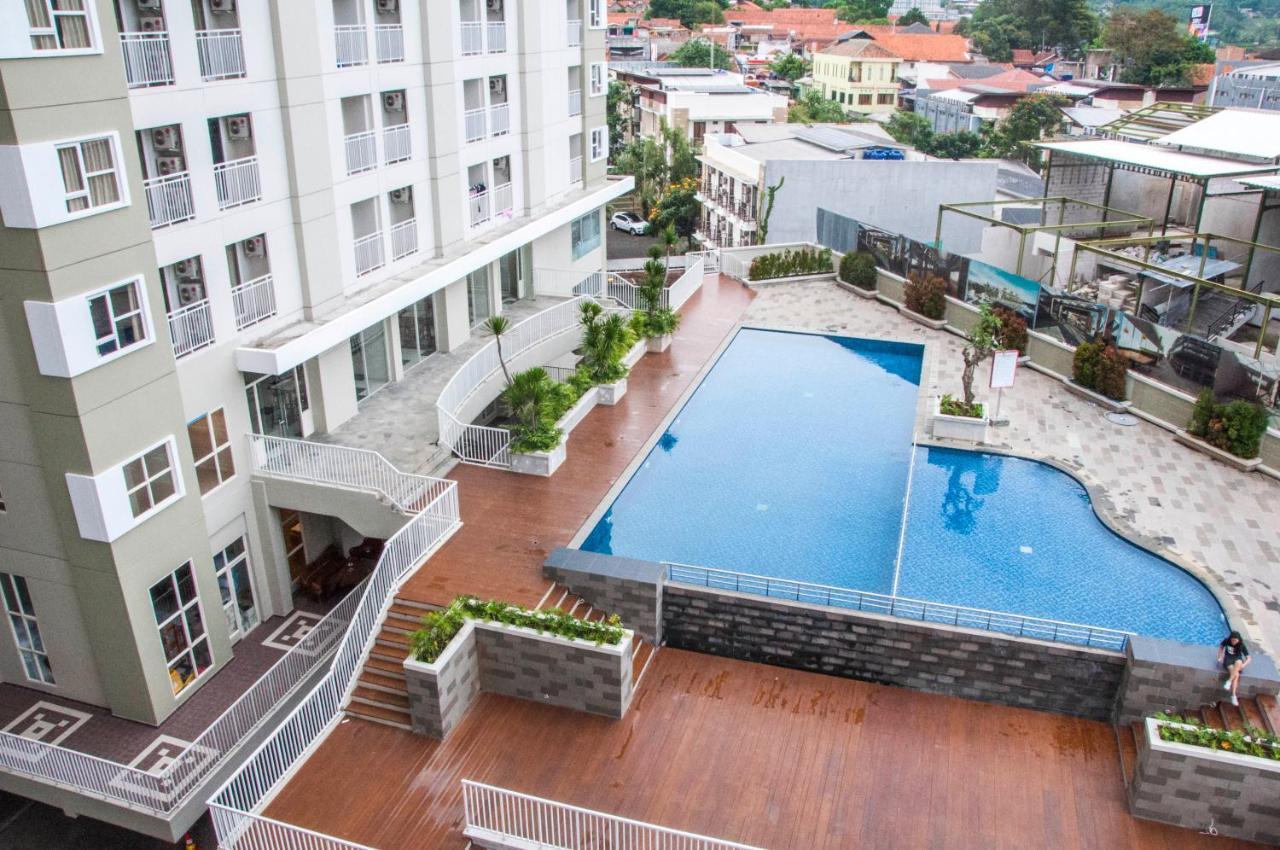 Skyland City Hotel Jatinangor Cilimus Ngoại thất bức ảnh